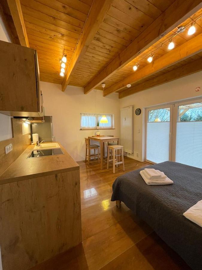Ferienwohnung Im Stadtzentrum Von Bernau - Komfortable Wohnung Mit 2 Zimmern, Bad, Spuelmaschine, Waschmaschine, Komplette Kueche, Wlan, Terrasse, Ruhige Lage Bernau bei Berlin Εξωτερικό φωτογραφία