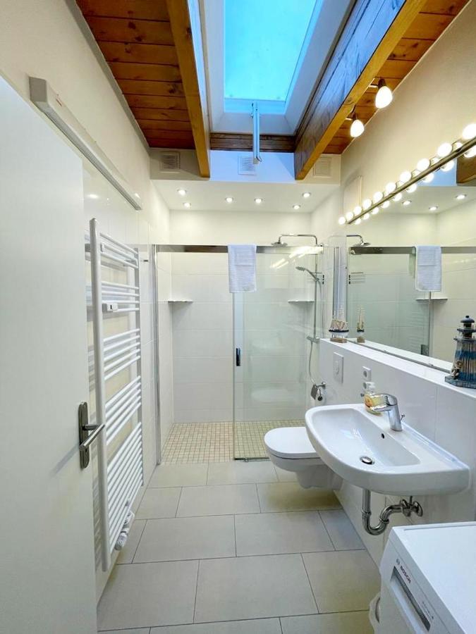 Ferienwohnung Im Stadtzentrum Von Bernau - Komfortable Wohnung Mit 2 Zimmern, Bad, Spuelmaschine, Waschmaschine, Komplette Kueche, Wlan, Terrasse, Ruhige Lage Bernau bei Berlin Εξωτερικό φωτογραφία