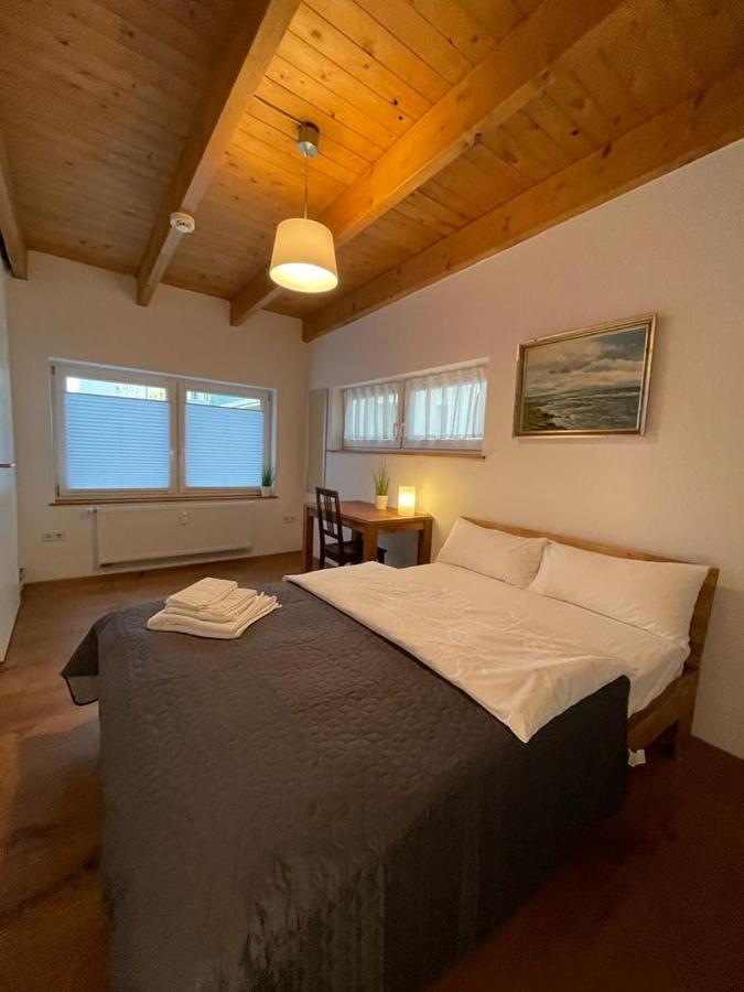 Ferienwohnung Im Stadtzentrum Von Bernau - Komfortable Wohnung Mit 2 Zimmern, Bad, Spuelmaschine, Waschmaschine, Komplette Kueche, Wlan, Terrasse, Ruhige Lage Bernau bei Berlin Εξωτερικό φωτογραφία