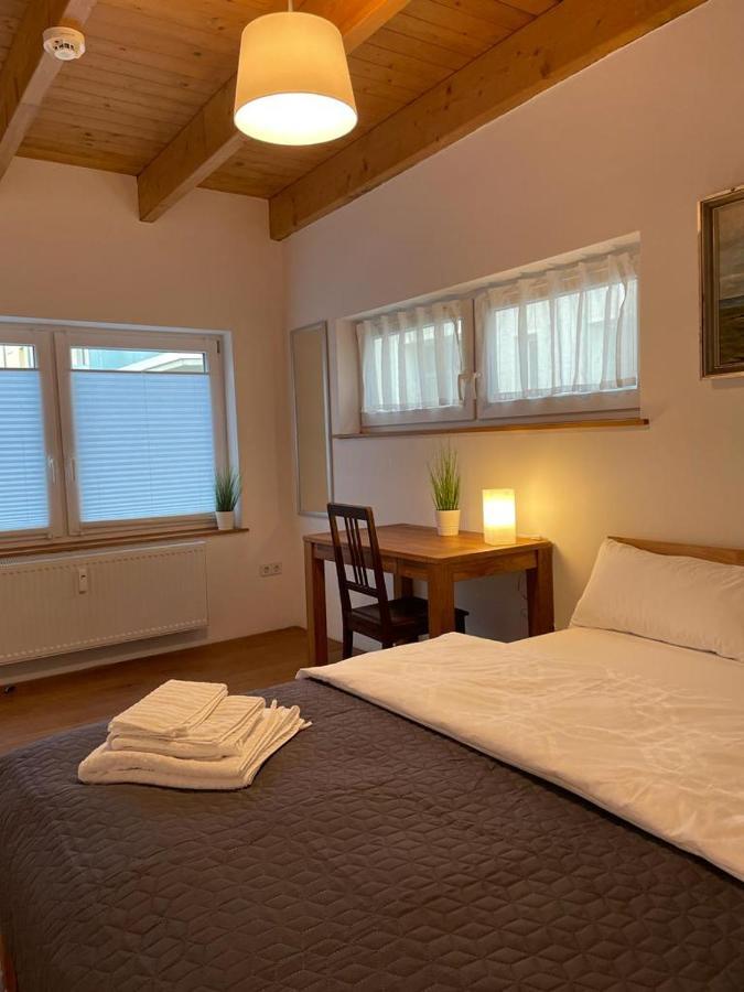 Ferienwohnung Im Stadtzentrum Von Bernau - Komfortable Wohnung Mit 2 Zimmern, Bad, Spuelmaschine, Waschmaschine, Komplette Kueche, Wlan, Terrasse, Ruhige Lage Bernau bei Berlin Εξωτερικό φωτογραφία
